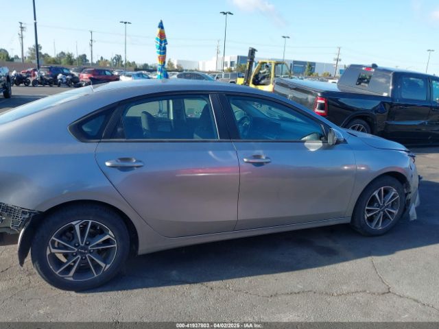 3KPF24AD1PE558292 KIA Forte Lxs