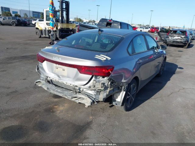 3KPF24AD1PE558292 KIA Forte Lxs