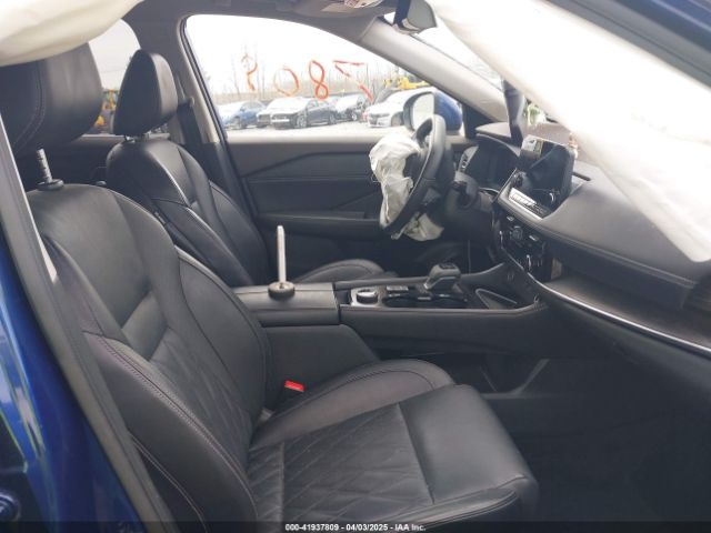 JN8BT3DD8NW270407 Nissan Rogue Platinum Intelligent Awd