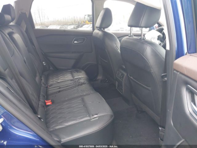JN8BT3DD8NW270407 Nissan Rogue Platinum Intelligent Awd