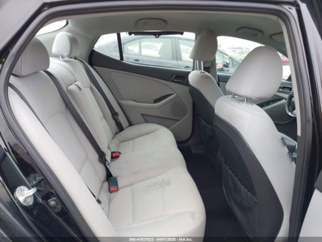 5XXGM4A7XFG388562 KIA Optima Lx