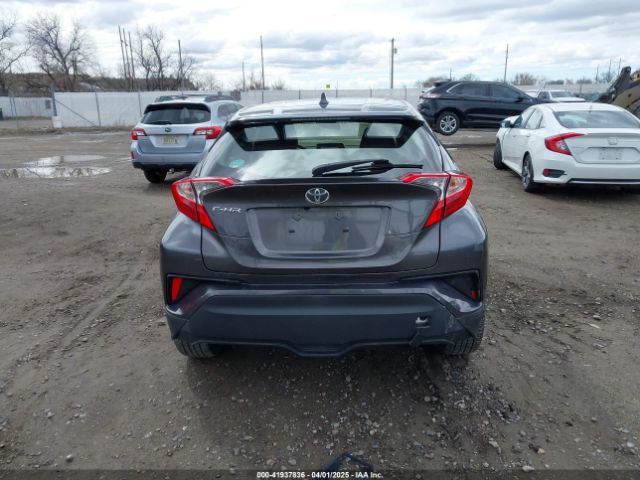 JTNKHMBX6K1055144 Toyota C-HR XLE