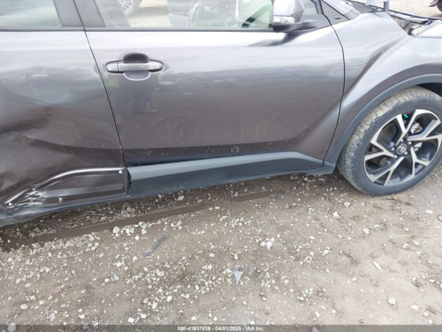 JTNKHMBX6K1055144 Toyota C-HR XLE