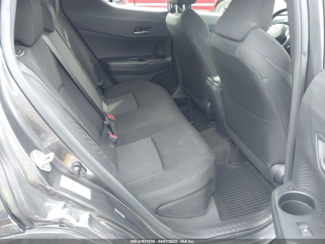 JTNKHMBX6K1055144 Toyota C-HR XLE