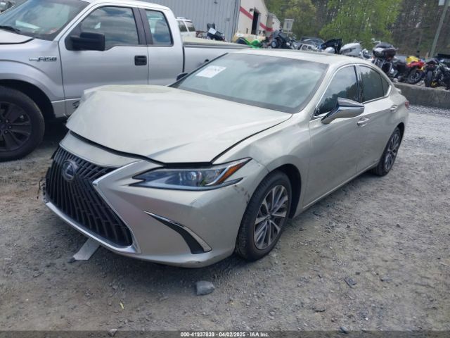 58ADA1C13NU013371 Lexus ES 300H