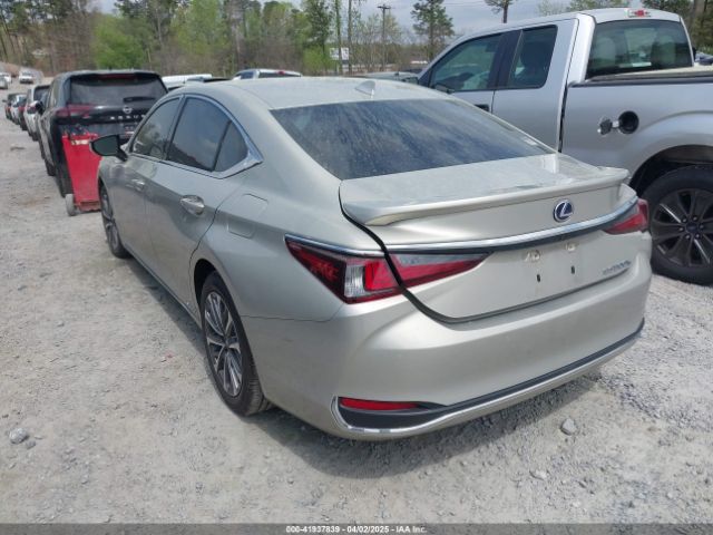 58ADA1C13NU013371 Lexus ES 300H