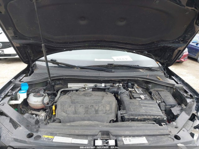 3VV2B7AX2KM187217 Volkswagen Tiguan
