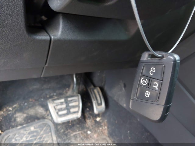 3VV2B7AX2KM187217 Volkswagen Tiguan