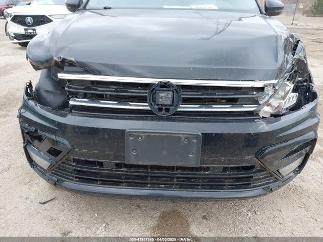 3VV2B7AX2KM187217 Volkswagen Tiguan