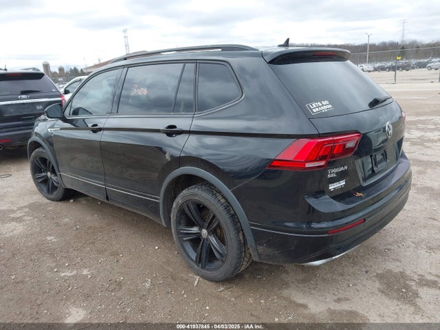 3VV2B7AX2KM187217 Volkswagen Tiguan