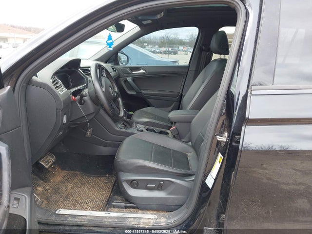3VV2B7AX2KM187217 Volkswagen Tiguan