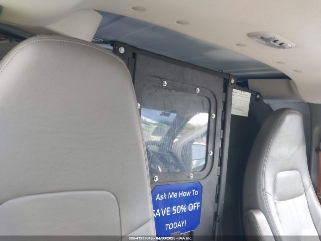 1GCSGAFX6E1157757 Chevrolet Express 1500 Work Van