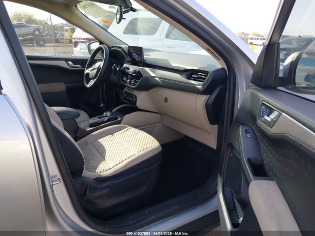 1FMCU0G65LUC05639 Ford ESCAPE SE