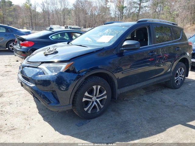 JTMBFREV9JJ739024 Toyota RAV4 LE