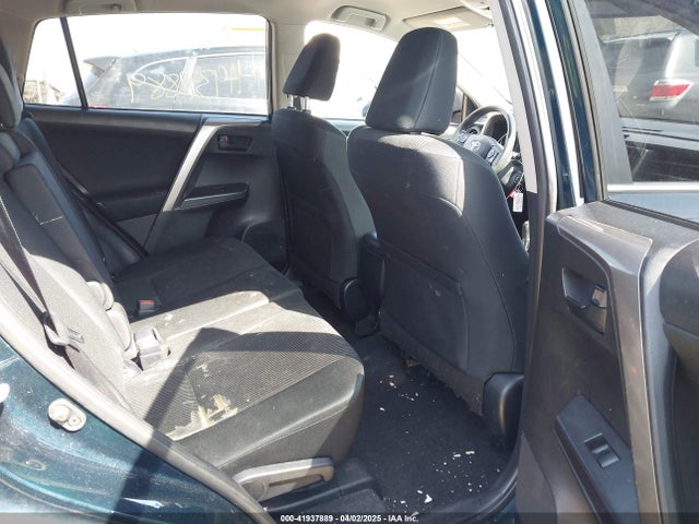 JTMBFREV9JJ739024 Toyota RAV4 LE