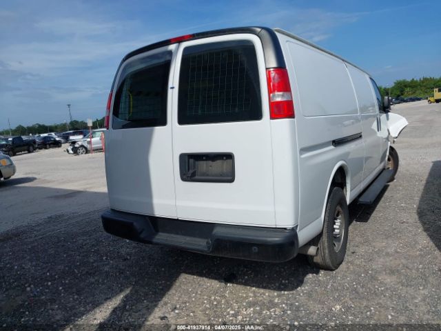 1GCWGBFP4N1218398 Chevrolet Express Cargo Rwd 2500 Extended Wheelbase Wt