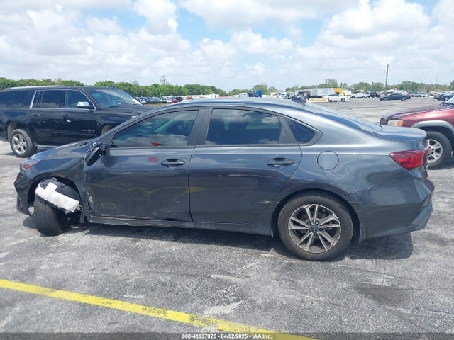 3KPF24AD2RE816788 KIA Forte Lxs