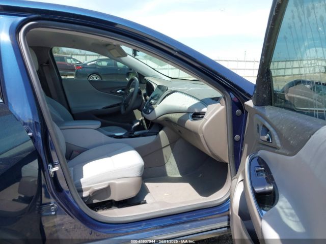 2021 CHEVROLET MALIBU 1G1ZD5ST5MF020420 Photo 4