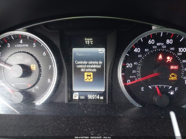 4T1BF1FK2HU279084 Toyota CAMRY SE