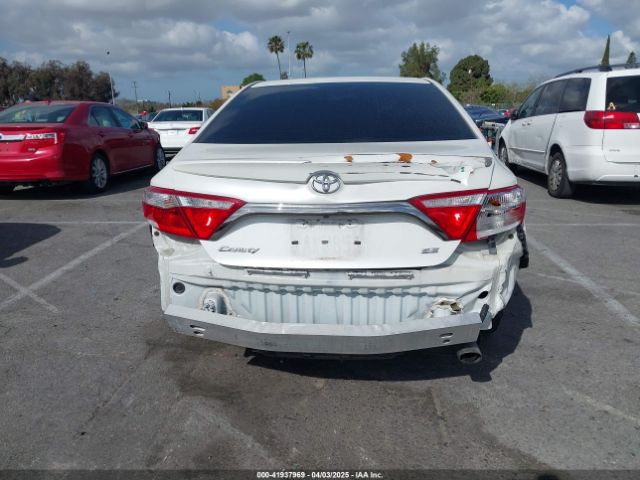 4T1BF1FK2HU279084 Toyota CAMRY SE