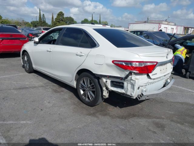 4T1BF1FK2HU279084 Toyota CAMRY SE