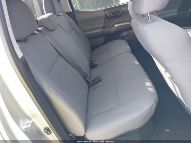 5TFCZ5AN9MX273655 Toyota Tacoma Sr5 V6
