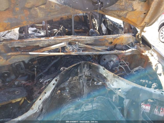 5TFEY5F17KX245187 Toyota Tundra Sr5 5.7l V8