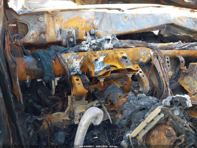 5TFEY5F17KX245187 Toyota Tundra Sr5 5.7l V8