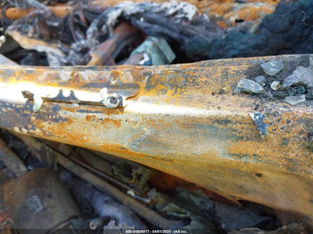 5TFEY5F17KX245187 Toyota Tundra Sr5 5.7l V8