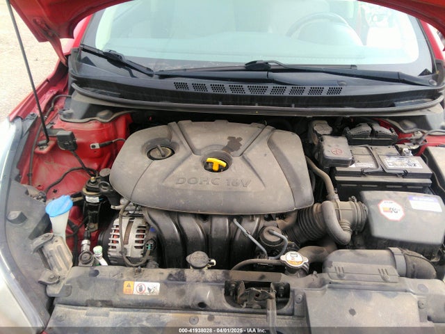 KMHDH4AE5FU223739 Hyundai ELANTRA SE