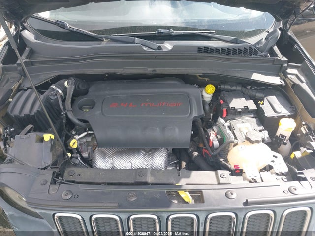 ZACCJABT4FPB18059 Jeep Renegade Latitude
