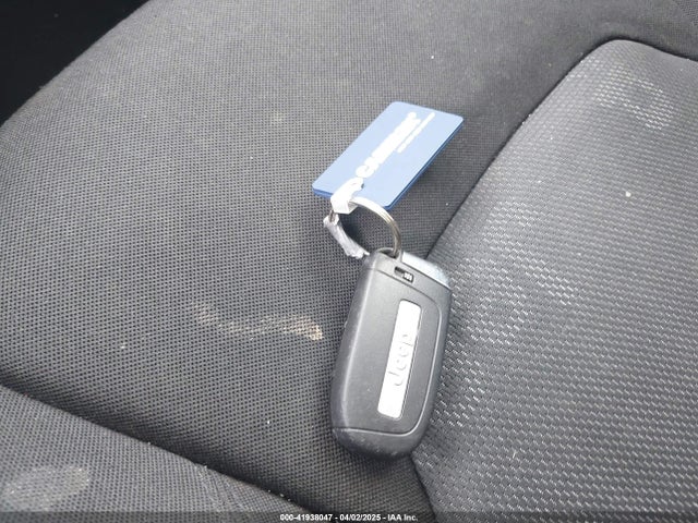 ZACCJABT4FPB18059 Jeep Renegade Latitude