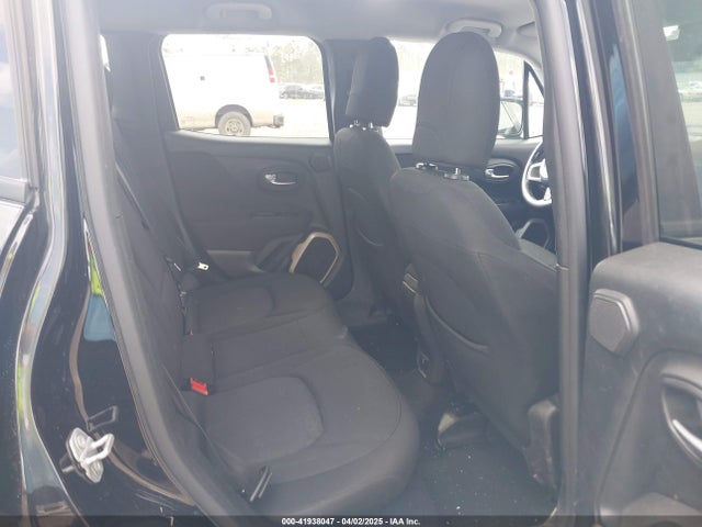 ZACCJABT4FPB18059 Jeep Renegade Latitude