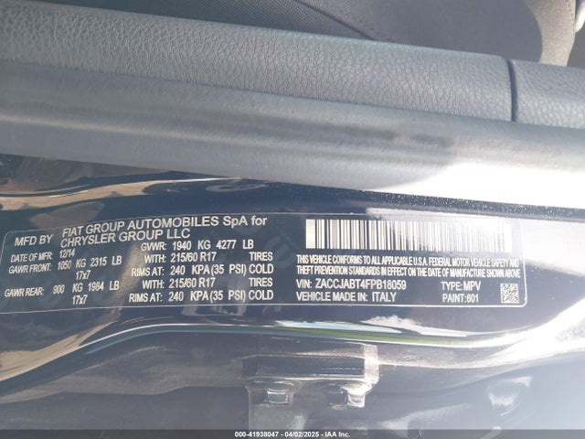 ZACCJABT4FPB18059 Jeep Renegade Latitude