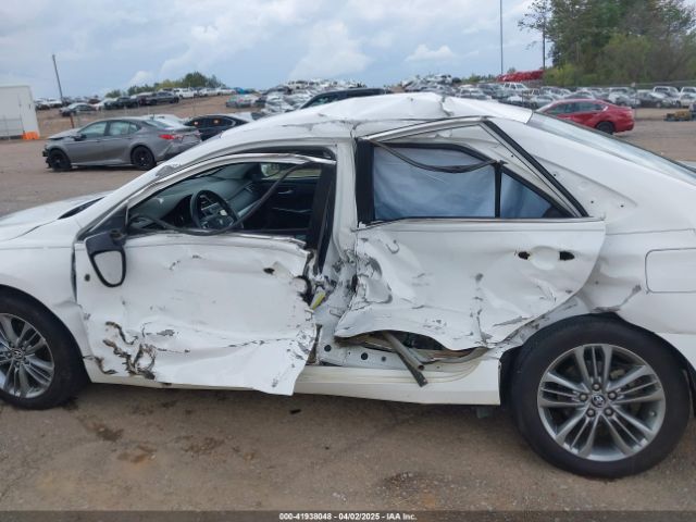 4T1BF1FK4FU044490 Toyota CAMRY SE