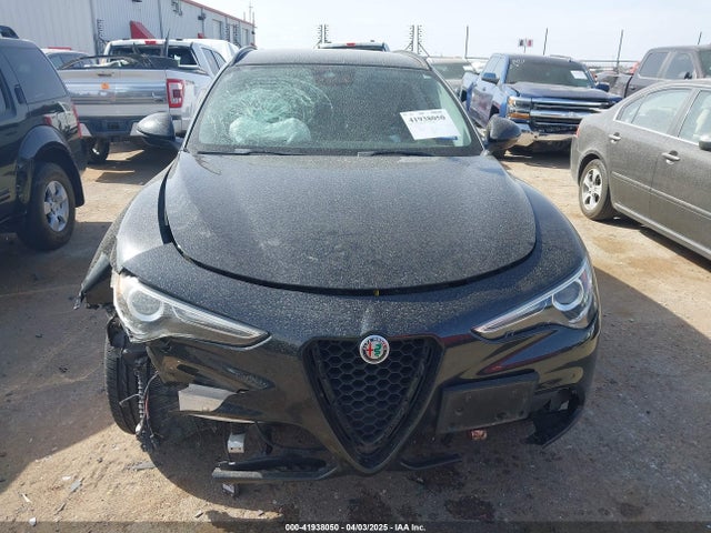ZASFAKPN0J7B71013 Alfa Romeo Stelvio Sport Awd