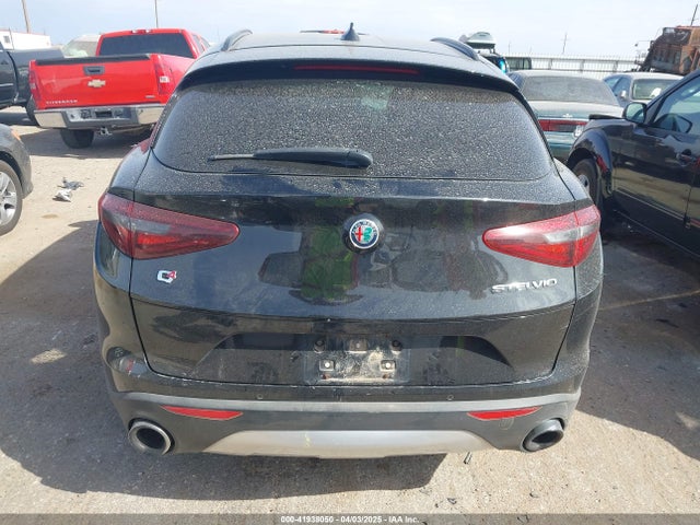 ZASFAKPN0J7B71013 Alfa Romeo Stelvio Sport Awd