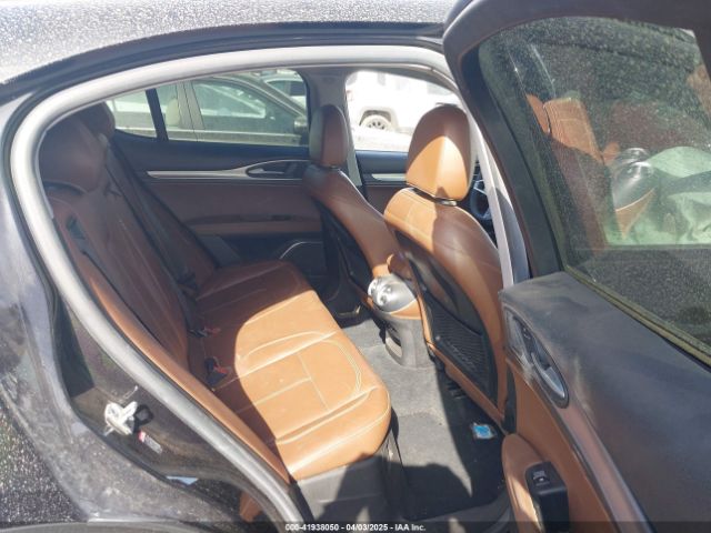 2018 ALFA ROMEO STELVIO ZASFAKPN0J7B71013 Photo 7