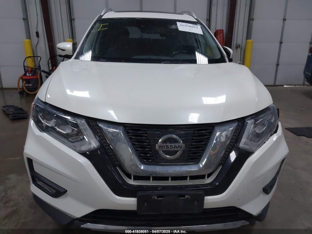 JN8AT2MV9HW022363 Nissan Rogue Sl