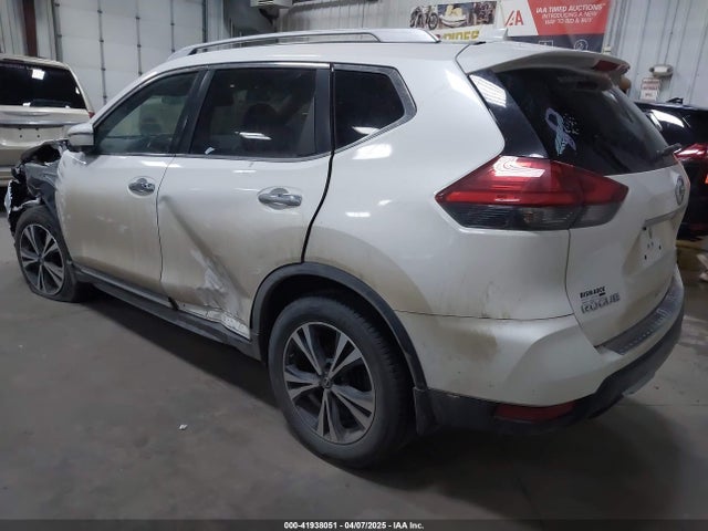 JN8AT2MV9HW022363 Nissan Rogue Sl