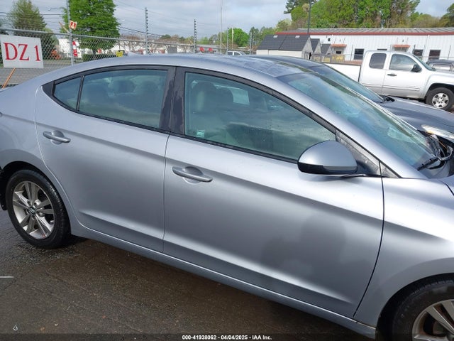 5NPD84LF5HH082078 Hyundai ELANTRA SE