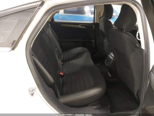 3FA6P0HD3HR367490 Ford FUSION SE
