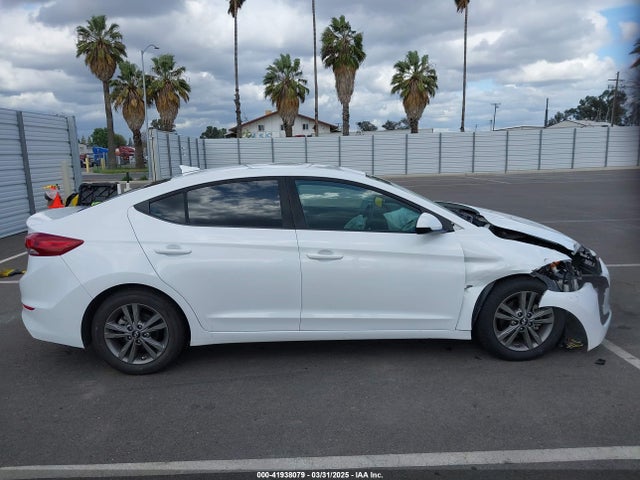 5NPD84LF6JH292677 Hyundai ELANTRA SEL