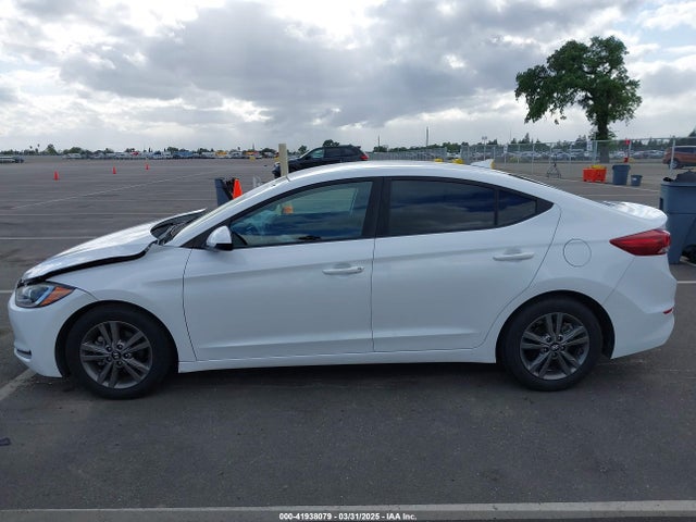 5NPD84LF6JH292677 Hyundai ELANTRA SEL