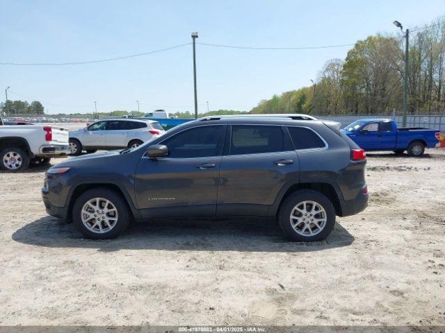 1C4PJMCS4FW794989 Jeep Cherokee Latitude