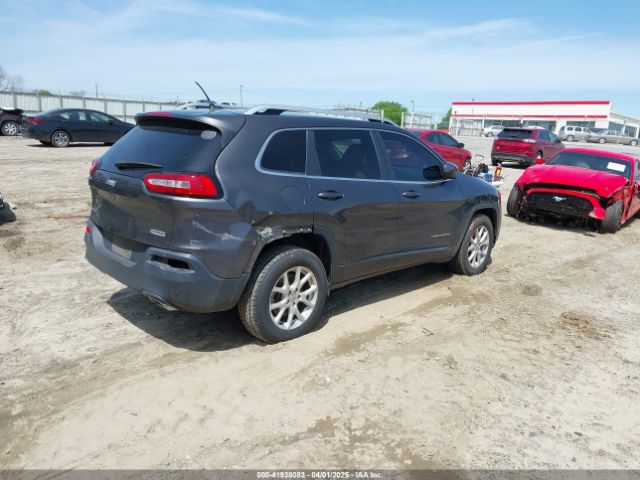 1C4PJMCS4FW794989 Jeep Cherokee Latitude
