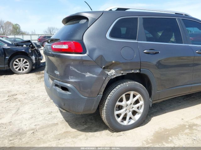 1C4PJMCS4FW794989 Jeep Cherokee Latitude