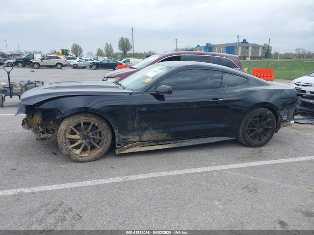 1FA6P8AM8H5280924 Ford Mustang V6