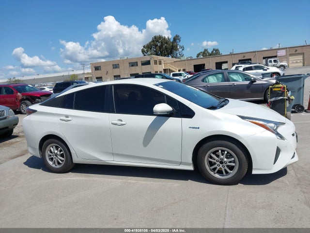 JTDKBRFU5H3054342 Toyota Prius Two