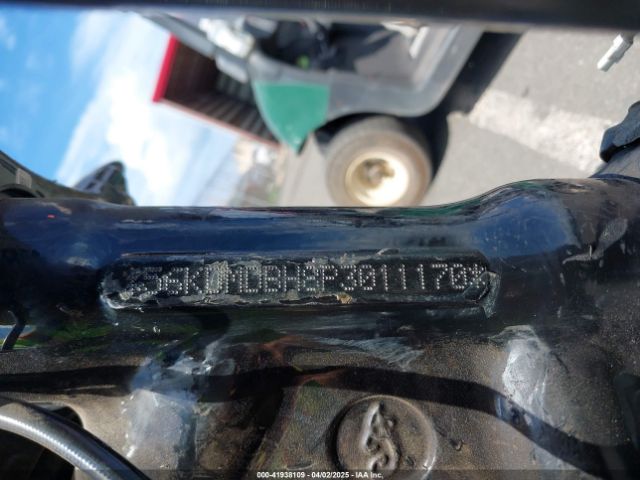 2023 INDIAN MOTORCYCLE CO. CHIEF 56KDMDBH8P3011170 Photo 9